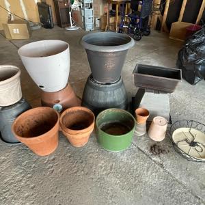 Photo of Mixed Lot Flower Pots