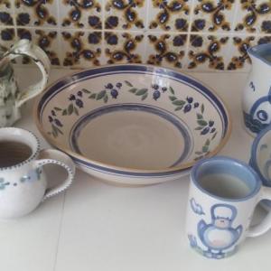 Photo of Mixed Lot of Kitchen Stoneware