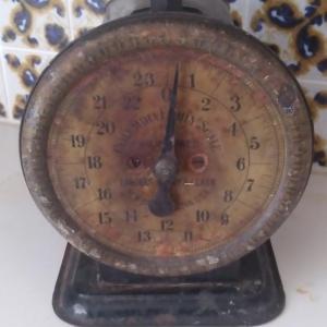 Photo of Antique Kitchen Scale