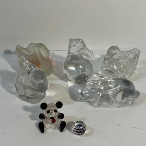 Photo of LOT 257X: Glass Animal Figurines and More