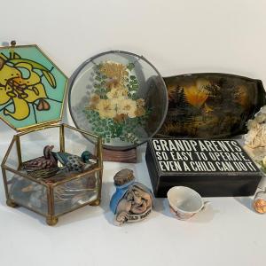 Photo of LOT 253X: Assorted Knick Knacks and Home Decor