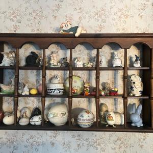 Photo of LOT 262D: Bunny Rabbit and Easter Egg Figurines on Decorative Wall Shelf