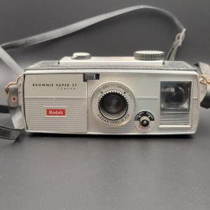 Photo of Kodak Brownie Super 27
