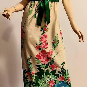 Photo of Vtg 1970s Leslie Fay Maxi Floral Printed dress Sash Ribbon Belt