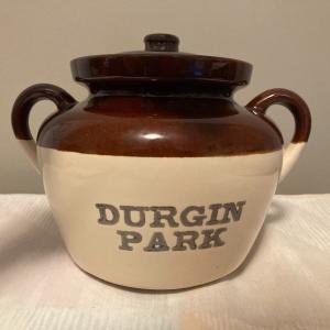 Photo of McCoy bean pot with lid DURGIN PARK #342 brown/cream