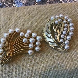 Photo of Lot Of Brooches. Great Condition