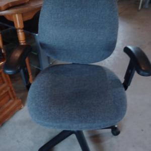 Photo of Gray Office chair