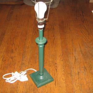 Photo of green table lamp