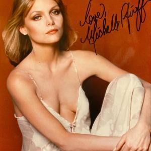Photo of Michelle Pfeiffer
signed photo