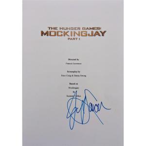 Photo of Jennifer Lawrence signed The Hunger Games Mockingjay Part 1 Glossy Screenplay Co
