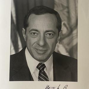 Photo of Governor of New York Mario Cuomo signed photo