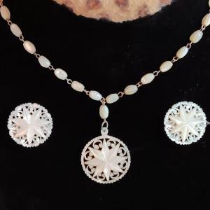 Photo of Vintage Mother of pearl beaded necklace with pendant and 2 additional matching o
