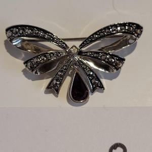 Photo of Vtg Avon dangling bow brooch
