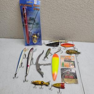 Photo of Lot of fishing lures and related items- Free Shipping!