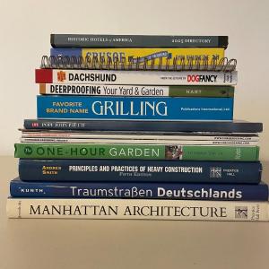 Photo of Lot of 15 Books / Magazines
