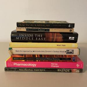 Photo of Lot of 8 Books