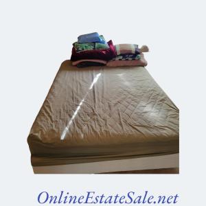 Photo of Qween Bed & Box Spring