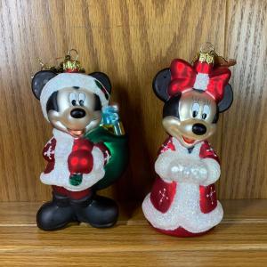 Photo of LOT 250: Disneys Mickey & Minnie Mouse Ornaments