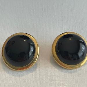 Photo of Parklane black stone and gold rim clasp earrings - vtg