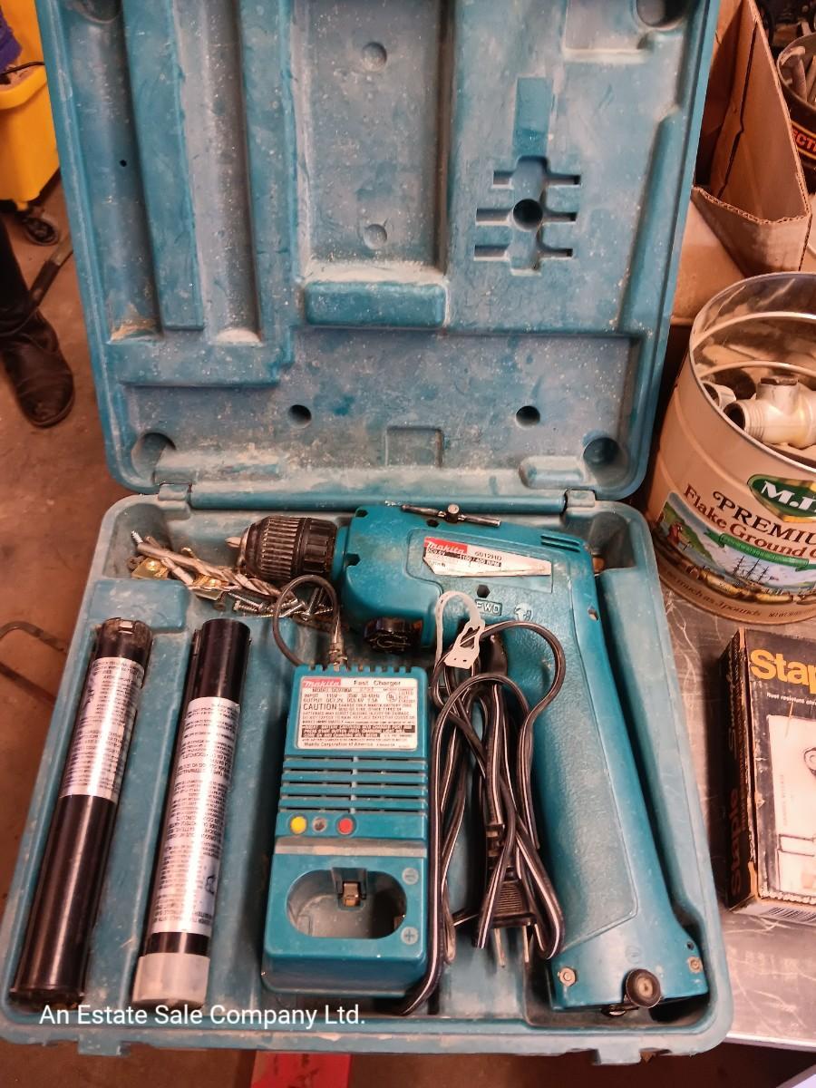 Makita Battery operated drill driver 6012HD with Fast charger