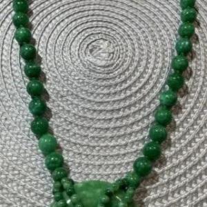 Photo of Vintage 24" Jade/Jadeite Large Bead Fashion Necklace w/2" Donut Pendant Preowned