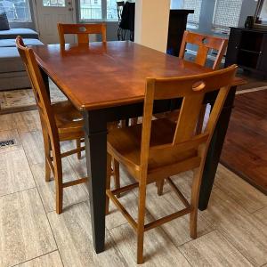 Photo of LOT 73: Pub Style Table and Chairs