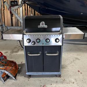 Photo of LOT 80: Broil King Baron 5 Burner Gas Grill