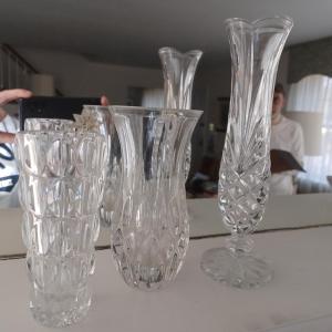 Photo of 3 crystal vases