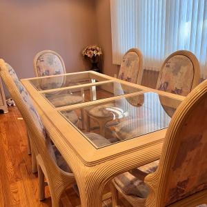 Photo of 10 piece Dining room set Must Go!
