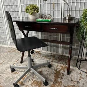 Photo of Rattan Desk and office Chair