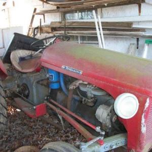 Photo of LIVE ANTIQUE TRACTORS AND MORE AUCTION