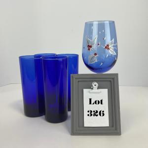 Photo of -326- COLLECTIBLE | Miscellaneous Glassware Pieces