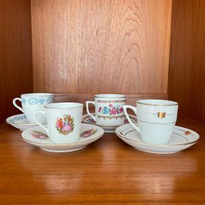 Photo of Vintage Chinese Miniature Teacups (DR-SS)