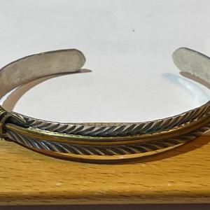 Photo of Vintage Native American Sterling Silver & Brass Wire Cuff Bracelet in Good Preow