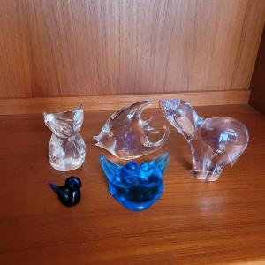 Photo of Glass Animal Figurines (DR-CE)