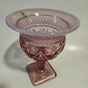 Photo of Fenton 2010 specisp dusty Pink Compote