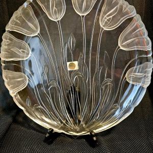 Photo of Block Tulip Glass Platter