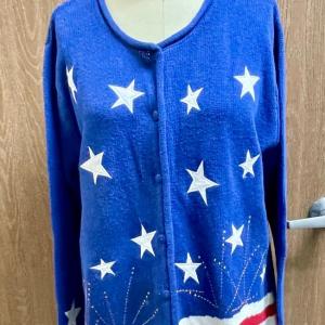 Photo of Vintage Fourth of July American Flag Sweater women's size large L