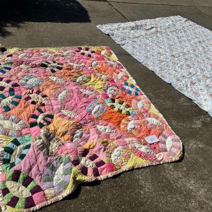 Photo of Lot of 2 Vintage quilts - King and Full