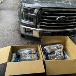 Photo of Ford Head lights, 15-17 F 150 OME