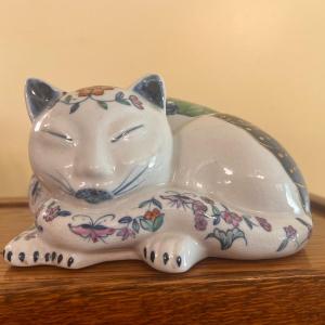 Photo of Polychrome Chinese Tobacco Leaf Patterned Ceramic Cat, Marked