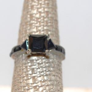 Photo of Size 7½ Black Sapphire Styled Stone with More Black Accents (5.2g)