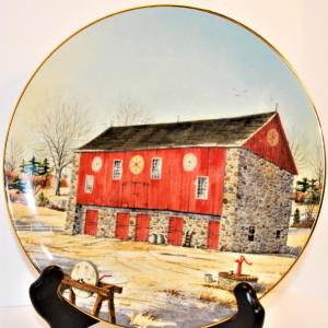 Photo of "Lancaster Barn" Harris Hun Collector Plate
