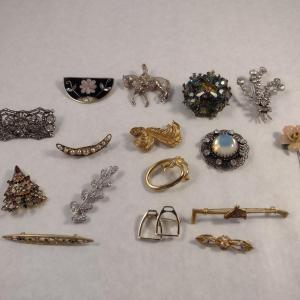 Photo of Collection of Brooches and Pins (#26)