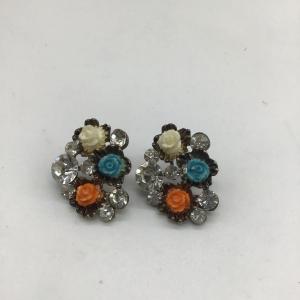 Photo of Beautiful flower design earrings