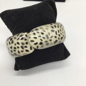 Photo of Black spot design bracelet