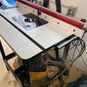 Photo of Jesse PowerTek Router Table w/ Router and Shopvac