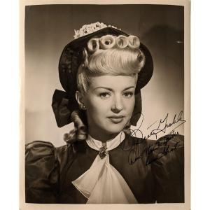 Photo of Betty Grable signed photo