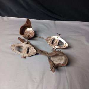 Photo of VERY OLD ICE SKATES