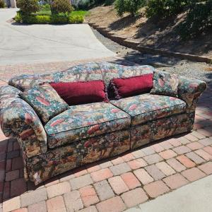Photo of FLORAL COUCH